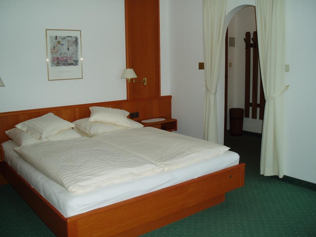 Haus Fichtenstamm Seefeld in Tirol Oda fotoğraf